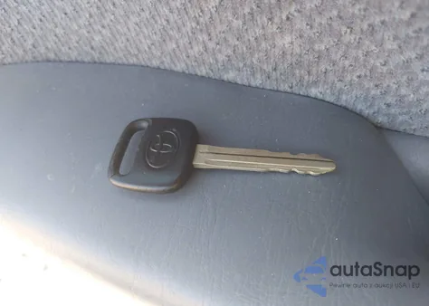 2000 Toyota Camry Le из США, поврежденный, VIN 4T1BG22K9YU943342